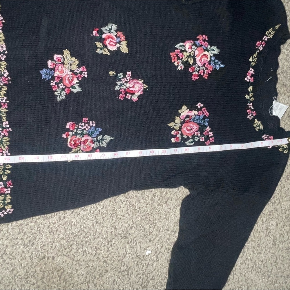 Floral Embroidered Black Sweater - Picture 5 of 6